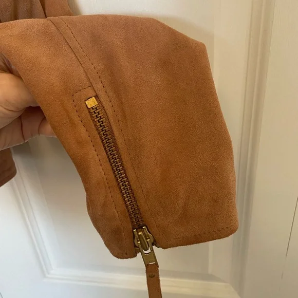 GatsbyLady London 100% Lamb Leather Cropped Moto Jacket Tan and Gold Hardware - Picture 4 of 13